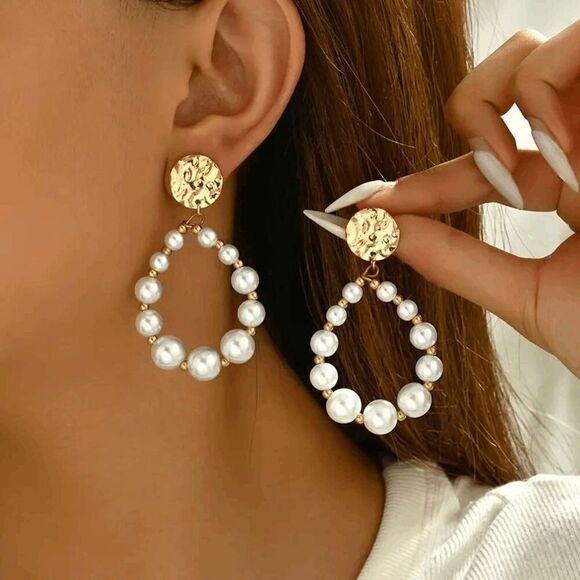 Pearl Drop Dangle Earrings - Picture 3 of 3